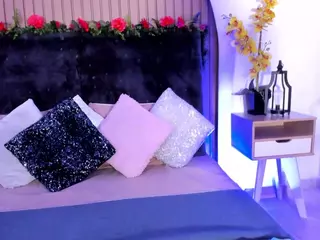 KarlaGonzales's Live Sex Cam Show