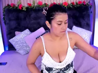 KarlaGonzales's Live Sex Cam Show