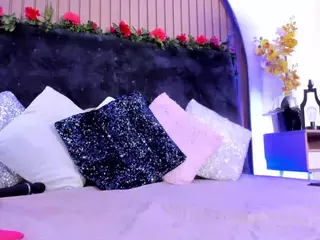 KarlaGonzales's Live Sex Cam Show