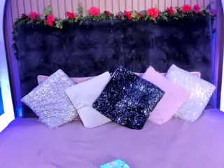 KarlaGonzales's Live Sex Cam Show
