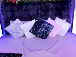 KarlaGonzales's Live Sex Cam Show