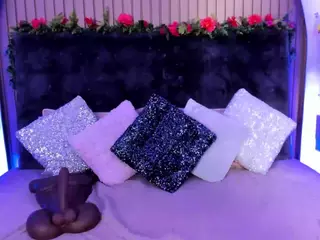 KarlaGonzales's Live Sex Cam Show