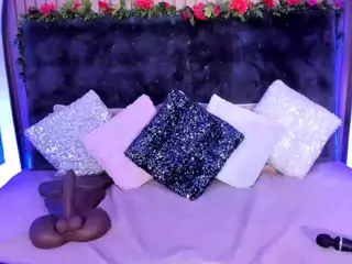 KarlaGonzales's Live Sex Cam Show