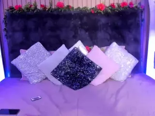 KarlaGonzales's Live Sex Cam Show