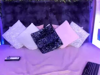 KarlaGonzales's Live Sex Cam Show