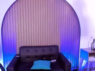 KarlaGonzales's Live Sex Cam Show