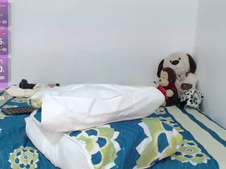 Alice Jones milf's Live Sex Cam Show