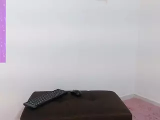 Alice Jones milf's Live Sex Cam Show