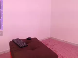 Alice Jones milf's Live Sex Cam Show