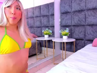 EmilyReevess's Live Sex Cam Show