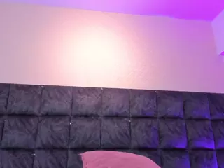 EmilyReevess's Live Sex Cam Show