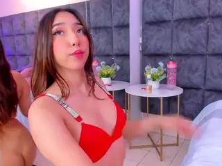 EmilyReevess's Live Sex Cam Show