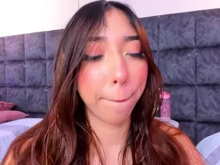 EmilyReevess's Live Sex Cam Show