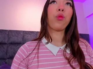 EmilyReevess's Live Sex Cam Show
