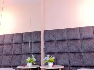 EmilyReevess's Live Sex Cam Show