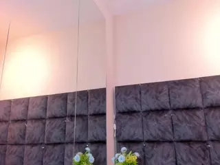 EmilyReevess's Live Sex Cam Show