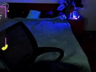 chris-meow's Live Sex Cam Show