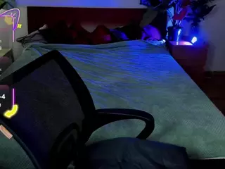 chris-meow's Live Sex Cam Show