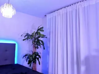 Coco-Kiiss's Live Sex Cam Show