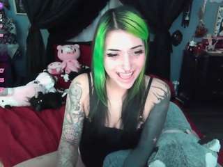 Live cam show with Sallylynn