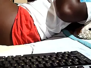 kenyanpearl's Live Sex Cam Show