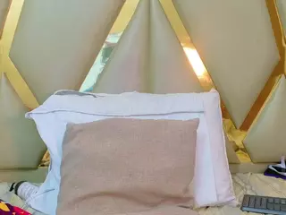 kinkyhousewifee's Live Sex Cam Show