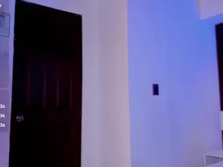 saracorraless's Live Sex Cam Show