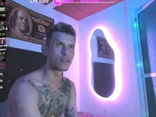 Benedettomichelrubi's Live Sex Cam Show