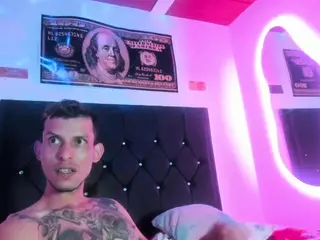 Benedettomichelrubi's Live Sex Cam Show