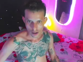 Benedettomichelrubi's Live Sex Cam Show