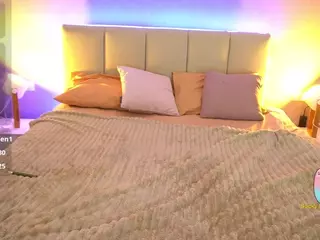 CloverPussy's Live Sex Cam Show