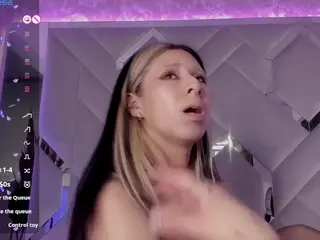 Saraa-fox's Live Sex Cam Show