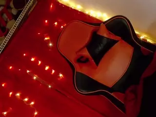 Mia Hernandez's Live Sex Cam Show