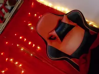 Mia Hernandez's Live Sex Cam Show
