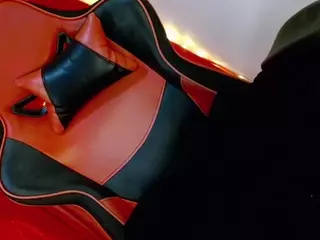 Mia Hernandez's Live Sex Cam Show