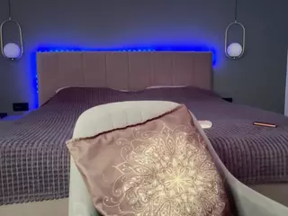 KristalNight's Live Sex Cam Show
