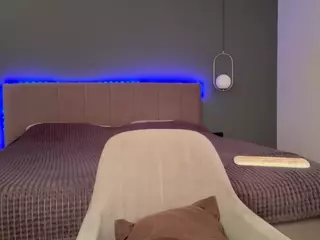 KristalNight's Live Sex Cam Show