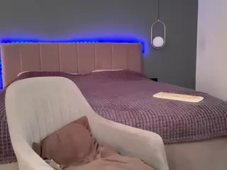 KristalNight's Live Sex Cam Show