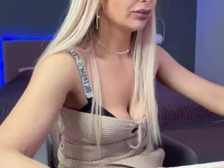 KristalNight's Live Sex Cam Show