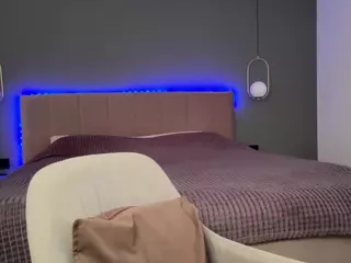 KristalNight's Live Sex Cam Show
