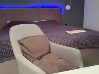 KristalNight's Live Sex Cam Show