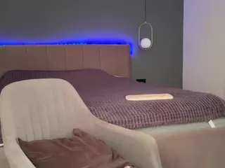 KristalNight's Live Sex Cam Show
