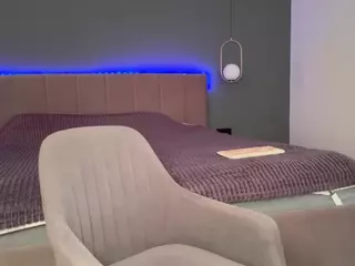 KristalNight's Live Sex Cam Show