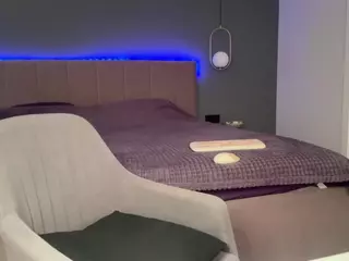 KristalNight's Live Sex Cam Show