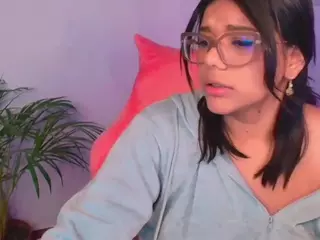 Ashleey18's Live Sex Cam Show