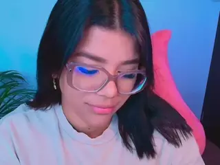 Ashleey18's Live Sex Cam Show