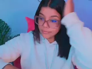 Ashleey18's Live Sex Cam Show