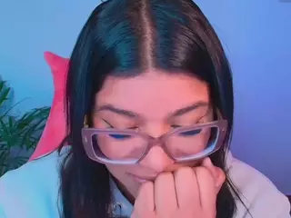 Ashleey18's Live Sex Cam Show