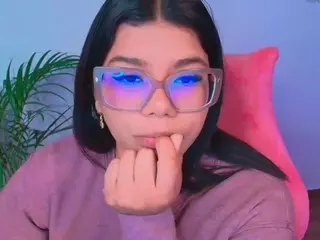 Ashleey18's Live Sex Cam Show