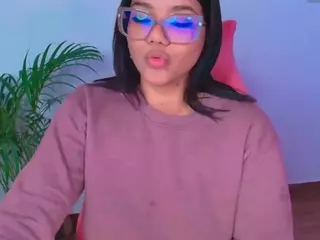Ashleey18's Live Sex Cam Show